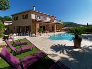 Villa de charme avec piscine chauffée, Jacuzzi et Sauna à Taradeau